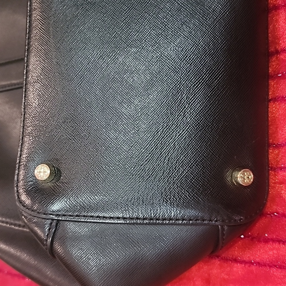 Large black Tory Burch purse - Picture 11 of 14